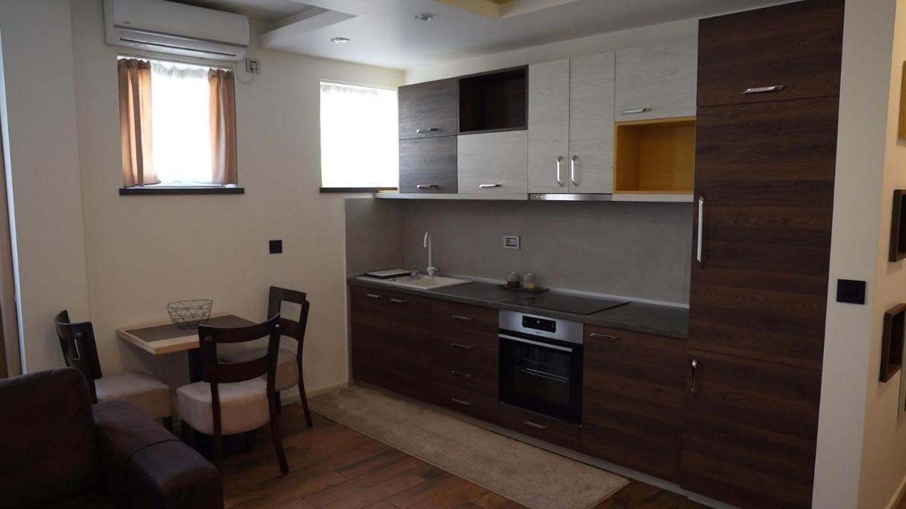 Bella Apartments Kruševac Buitenkant foto